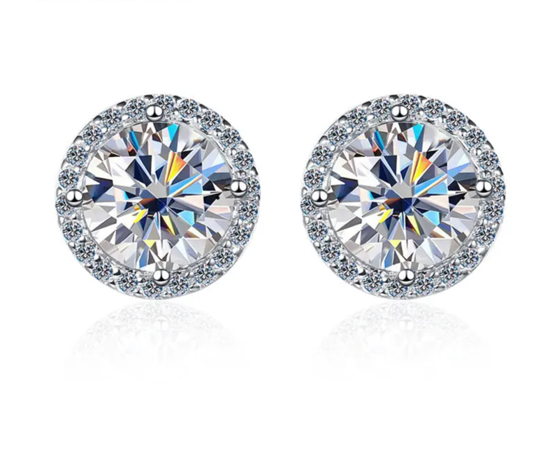 1 CT Moissanite Earring